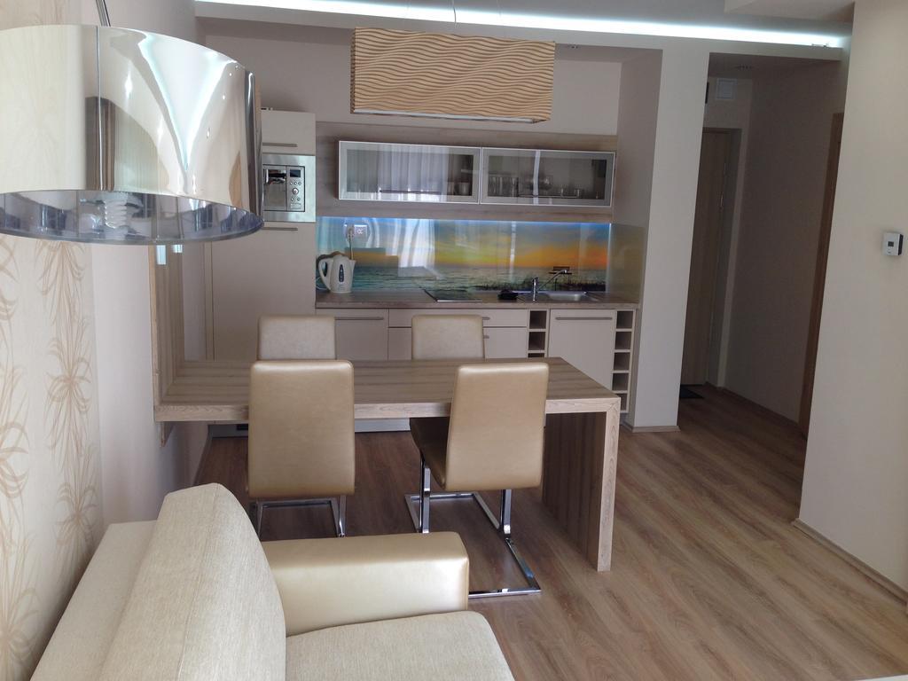 Villa Park Apartman Balatonfured Phòng bức ảnh